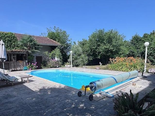 Vente Maison 8 pièces 265 m2 Saint Loubouer