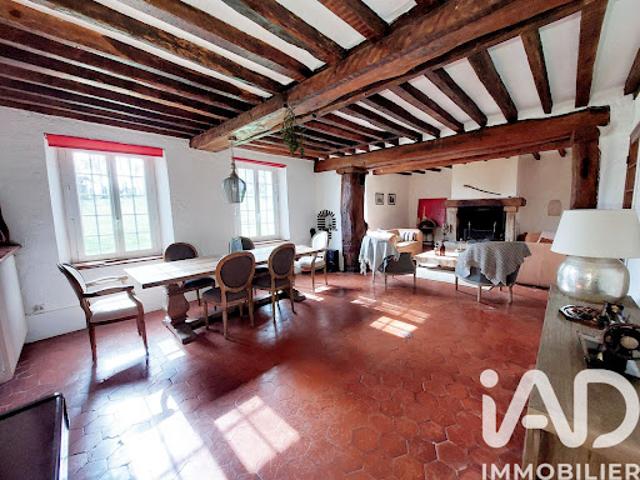 Vente Maison 8 pièces 265 m2 Villechétive