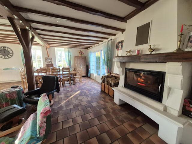 Vente Maison 8 pièces 265.88 m2 Villexavier