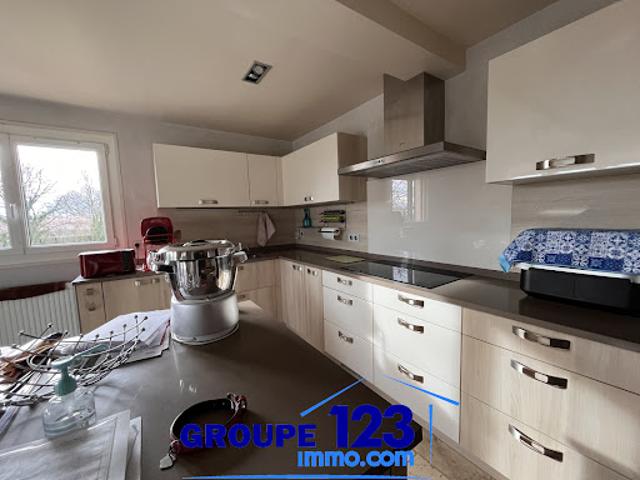 Vente Maison 8 pièces 266.15 m2 Taingy