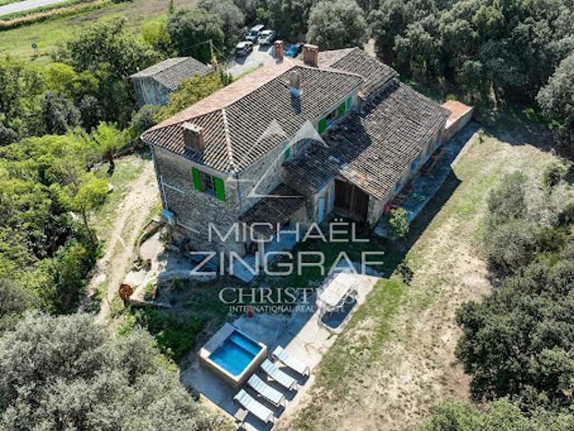 Vente Maison 8 pièces 268 m2 Lourmarin
