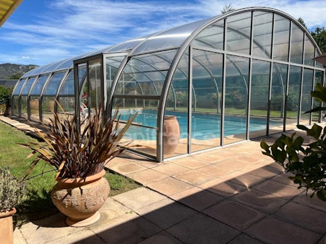 Vente Villa 8 pièces 268 m2 Ségus