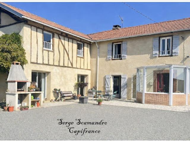 Vente Maison 8 pièces 269 m2 Laas