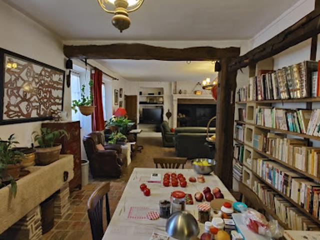 Vente Maison 8 pièces 269 m2 Saint Hilliers