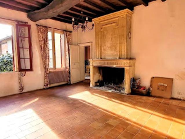 Vente Maison 8 pièces 260 m2 Abzac