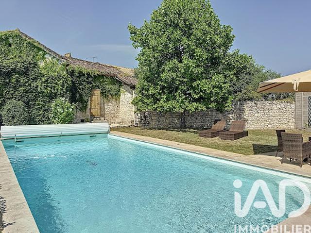 Vente Maison 8 pièces 260 m2 Lacour