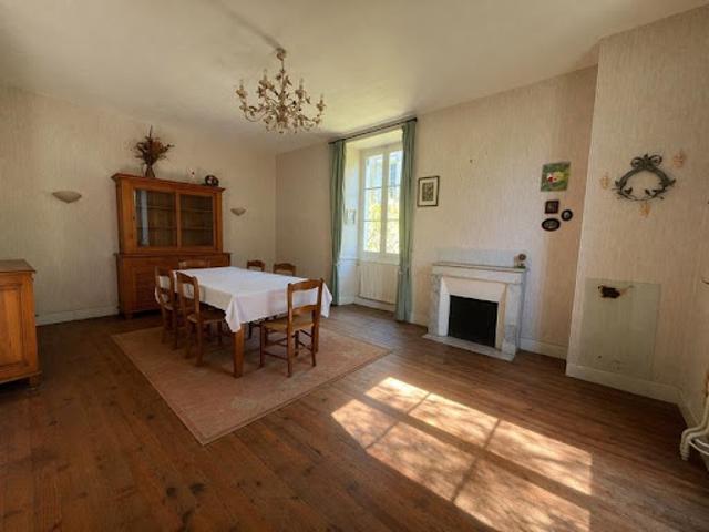 Vente Maison 8 pièces 260 m2 Lagor