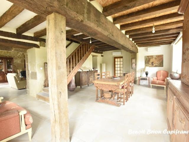Vente Maison 8 pièces 260 m2 Lapenty