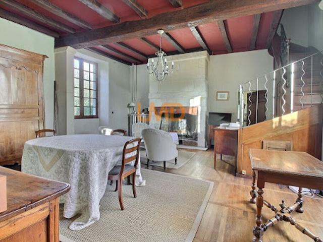 Vente Maison 8 pièces 261 m2 Chasseneuil du Poitou
