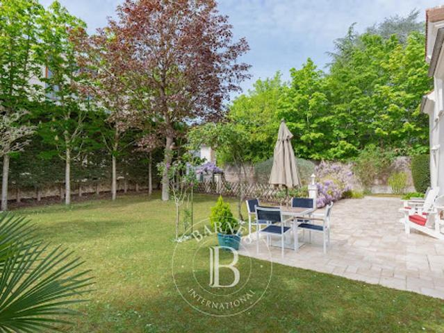 Vente Maison 8 pièces 261 m2 Le Vésinet