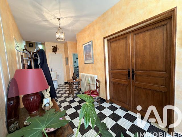 Vente Maison 8 pièces 261 m2 Gueret
