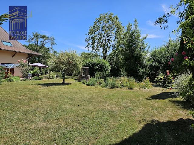 Vente Maison 8 pièces 261 m2 Saint Germain du Bois