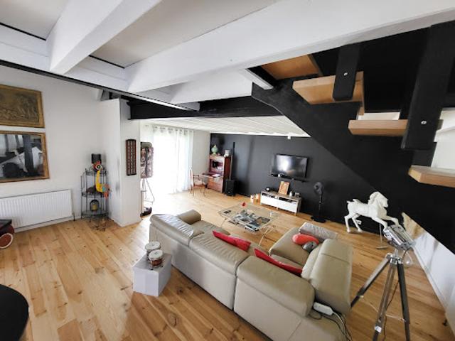 Vente Maison 8 pièces 263 m2 Biziat
