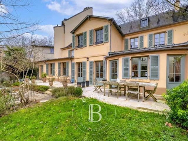 Vente Maison 8 pièces 263 m2 Versailles