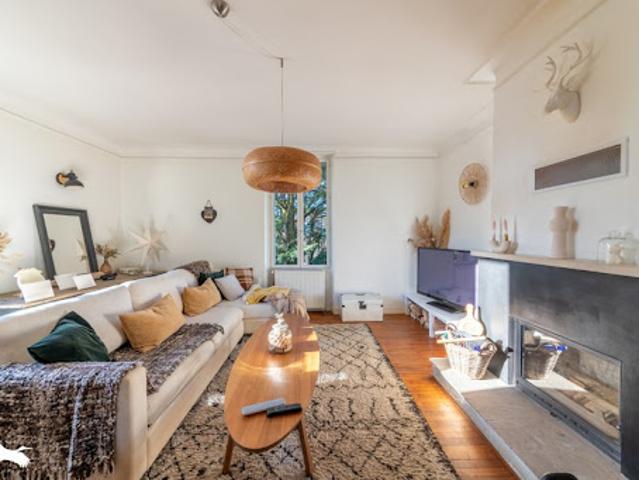 Vente Maison 8 pièces 275 m2 Touzac