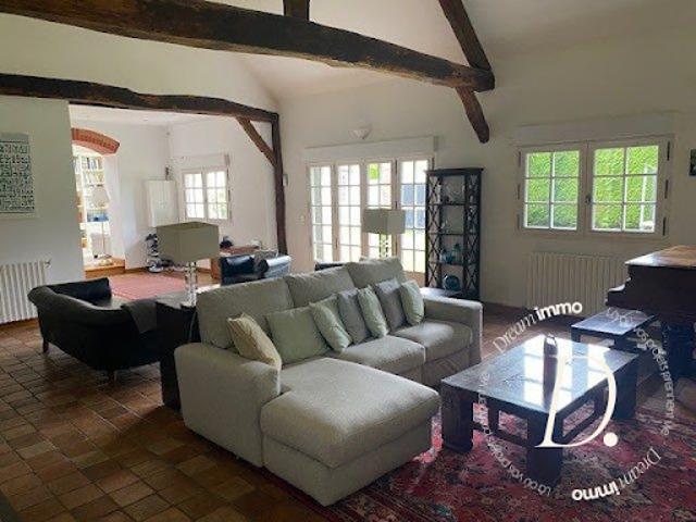 Vente Maison 8 pièces 275 m2 Vexin sur Epte