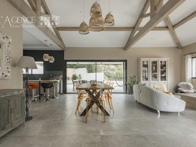 Vente Maison 8 pièces 276 m2 Aix en Provence
