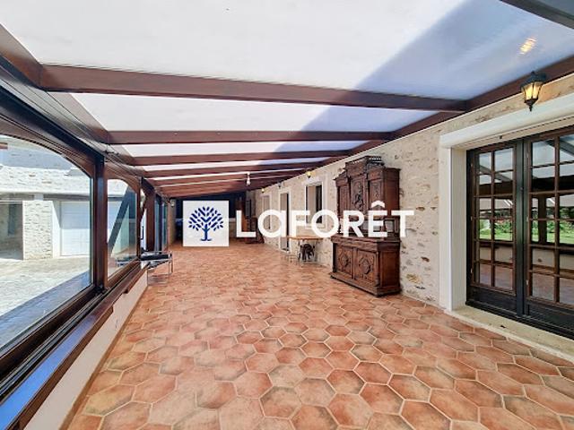 Vente Maison 8 pièces 276 m2 Jouy le Châtel