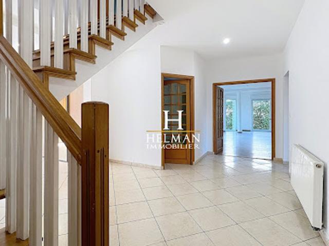 Vente Maison 8 pièces 278 m2 Longuenesse