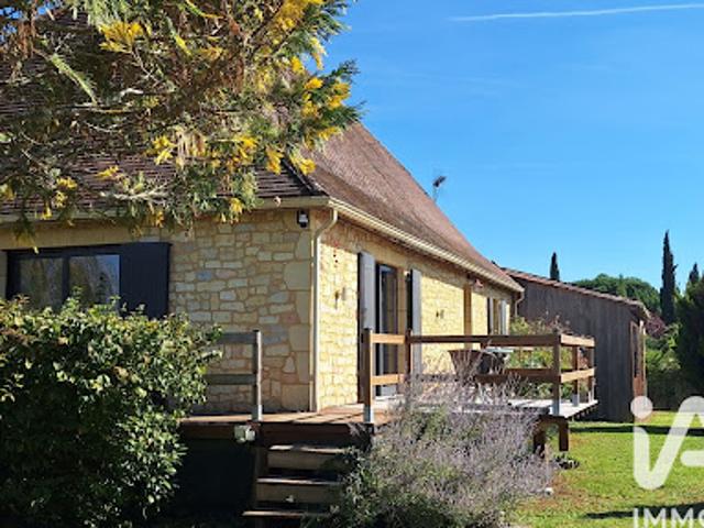 Vente Maison 8 pièces 270 m2 Meyrals