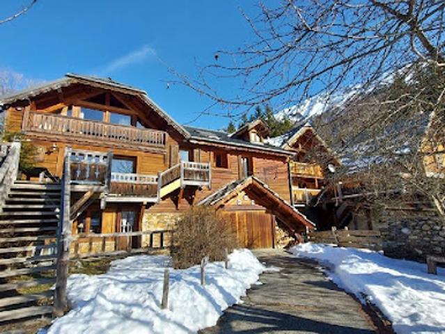 Vente Maison 8 pièces 270 m2 Chantelouve