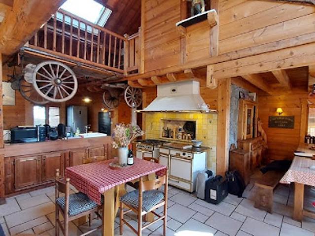 Vente Maison 8 pièces 270 m2 Chantelouve