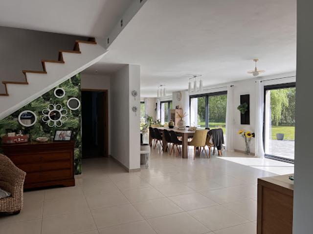 Vente Maison 8 pièces 270 m2 Saint Martin Longueau