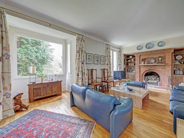 Vente Maison 8 pièces 270.9 m2 Saint Rémy lès Chevreuse