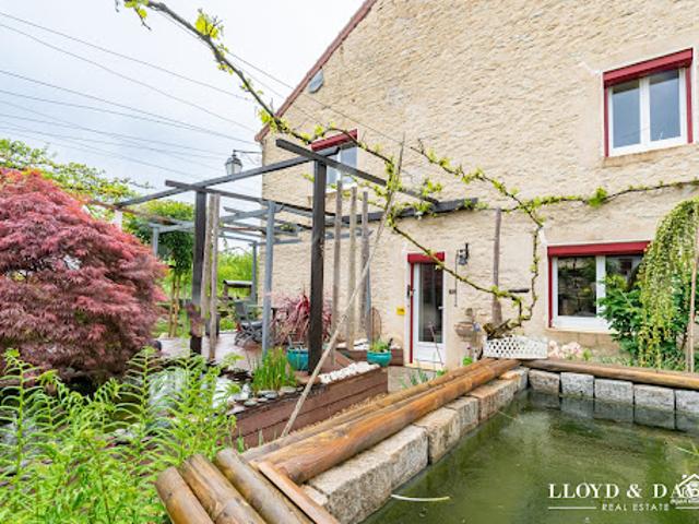 Vente Maison 8 pièces 272 m2 Pouilly sur Vingeanne