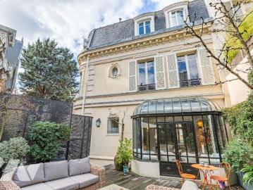 Vente Maison 8 pièces 272.28 m2 Paris 16ème