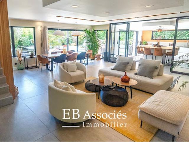 Vente Maison 8 pièces 284 m2 Saint Didier au Mont d'Or