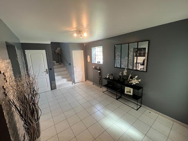 Vente Maison 8 pièces 285 m2 Bonneuil sur Marne