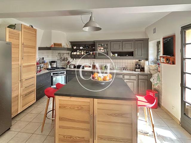 Vente Maison 8 pièces 288 m2 Plaisir