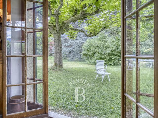 Vente Maison 8 pièces 280 m2 Menthon Saint Bernard
