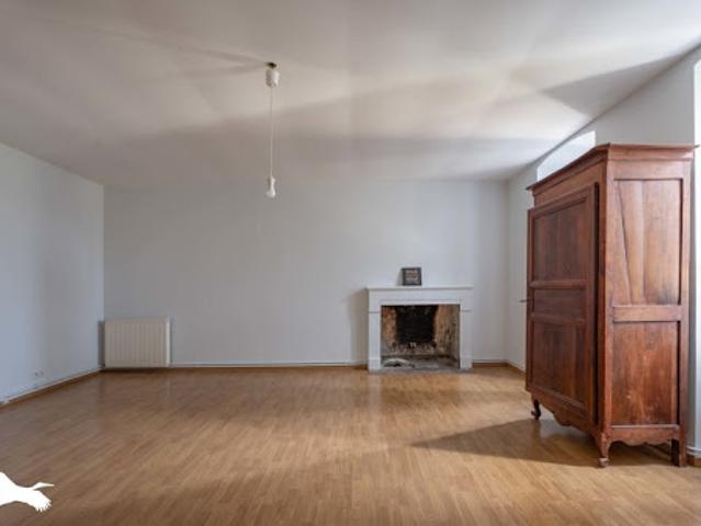 Vente Maison 8 pièces 280 m2 Chalais