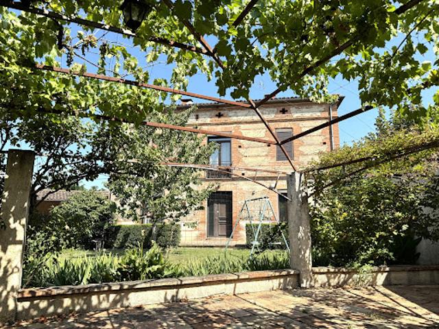 Vente Maison 8 pièces 280 m2 Castelsarrasin