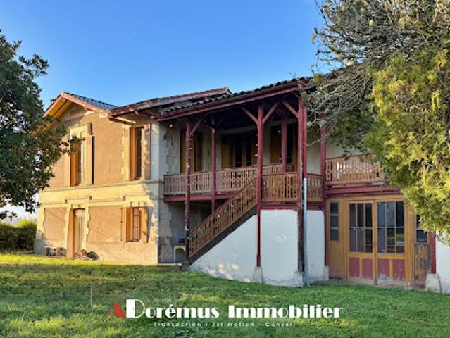 Vente Maison 8 pièces 280 m2 Latresne