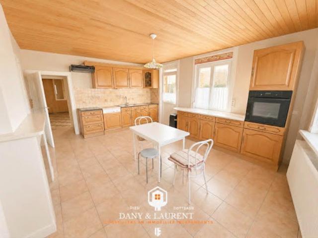 Vente Maison 8 pièces 280 m2 Lecelles