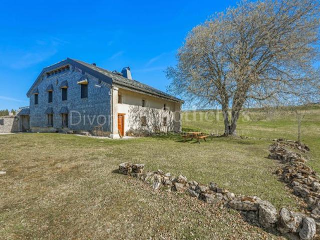 Vente Maison 8 pièces 280 m2 Les Rousses