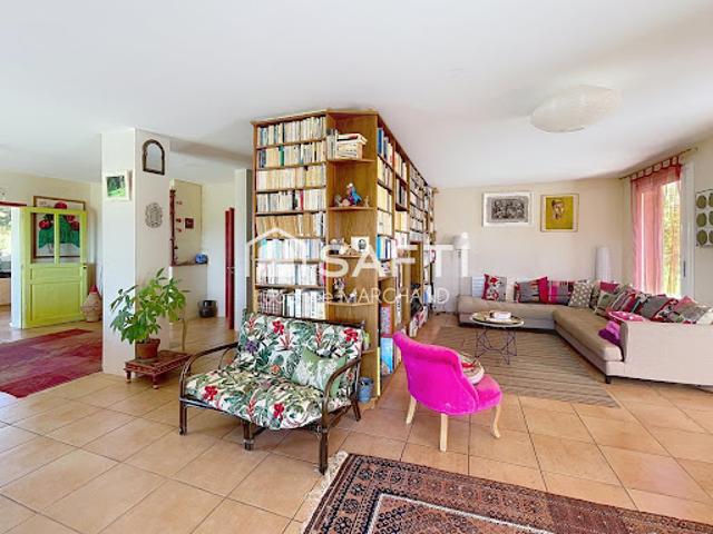 Vente Maison 8 pièces 282 m2 Auzeville Tolosane