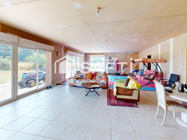 Vente Maison 8 pièces 282 m2 Saint Trivier de Courtes
