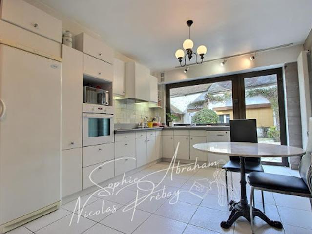 Vente Maison 8 pièces 283 m2 Le Mérévillois