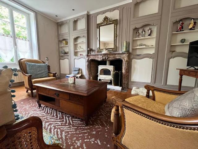 Vente Maison 8 pièces 283 m2 Saint Hippolyte