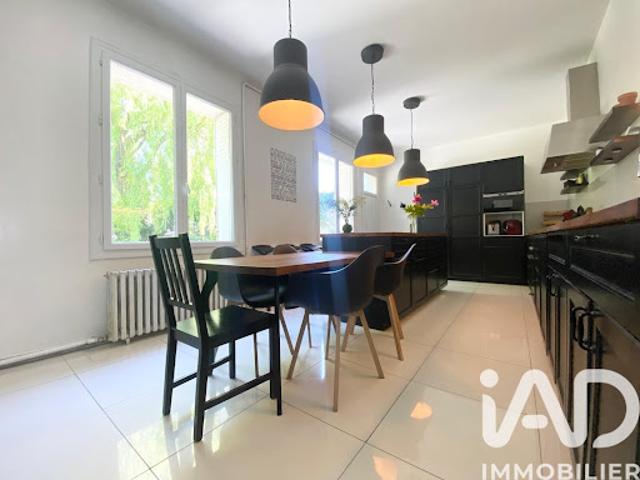 Vente Maison 8 pièces 295 m2 La Loupe