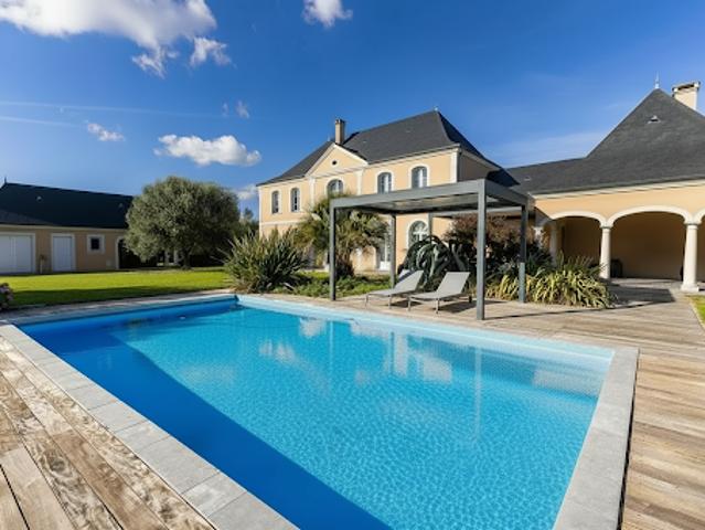 Vente Maison 8 pièces 295 m2 Lacq