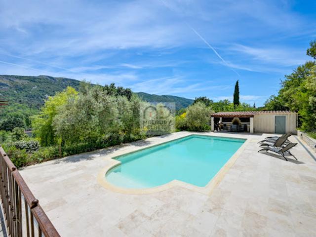 Vente Maison 8 pièces 295 m2 Vauvenargues
