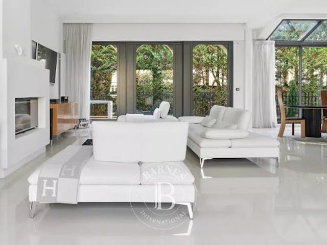 Vente Maison 8 pièces 298 m2 La Varenne Saint Hilaire