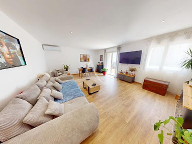 Vente Maison 8 pièces 299.88 m2 Manduel