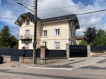 Vente Maison de bourg 8 pièces 245 m2 Bruyeres