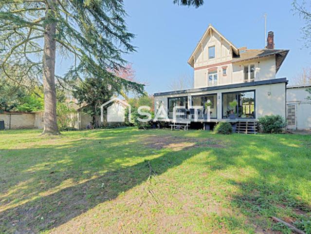 Vente Maison 8 pièces 291 m2 Saint maur des fosses